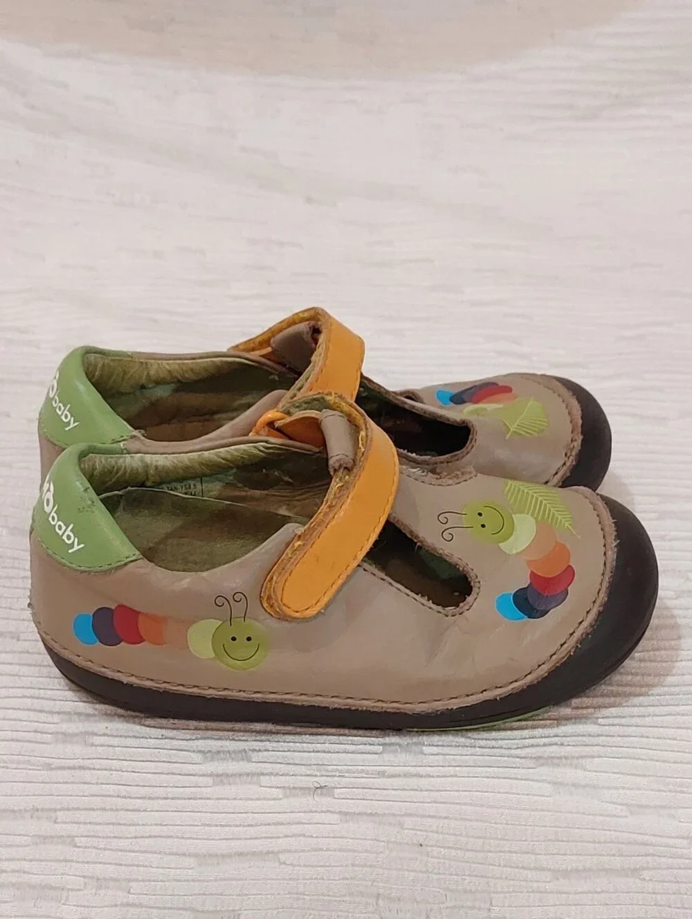 Momo Baby Mary Jane Shoes with Yellow Strap and Green Trim Size 8.5